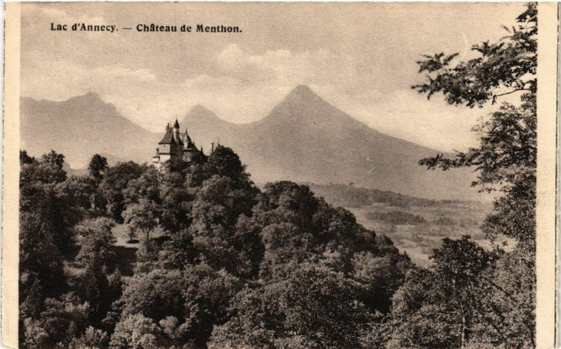 Carte postale ancienne Lac d'Annecy - Chateau de Menthon à Annecy