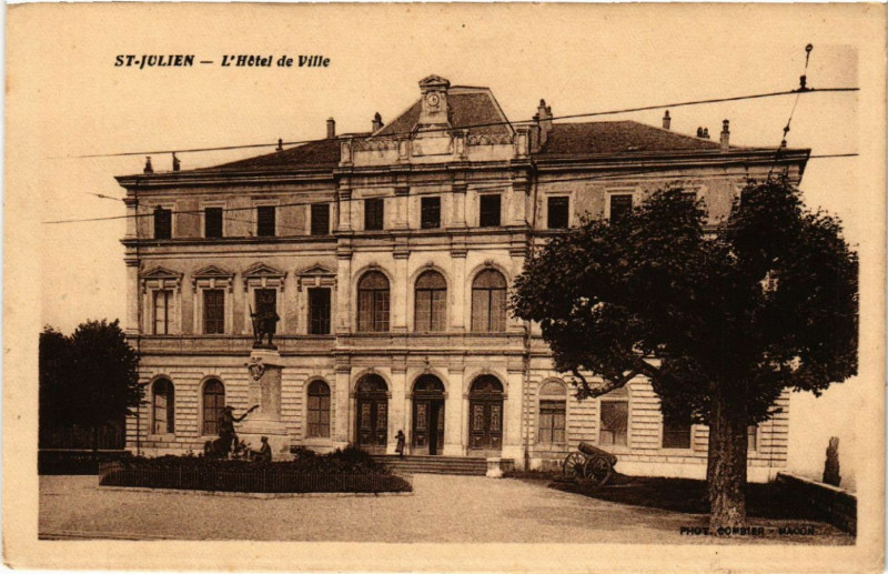 Carte postale ancienne Saint-Julien - L'Hotel de Ville