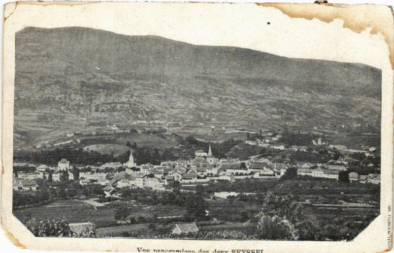 Carte postale ancienne Vue panoramique des deux Seyssel à Seyssel