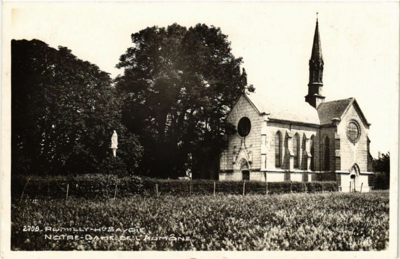 Carte postale ancienne Rumilly - Hte-Savoie - N.-D. de l'Aumone à Rumilly