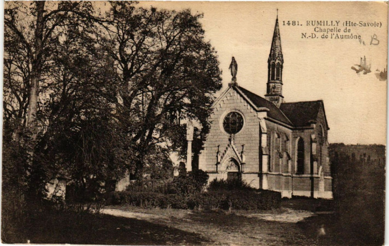 Carte postale ancienne Rumilly - Chapelle de N.-D. de l'Aumone à Rumilly