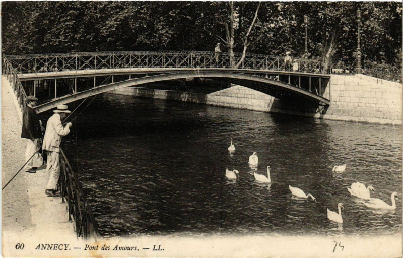 Carte postale ancienne Annecy - Pont des Amours à Annecy