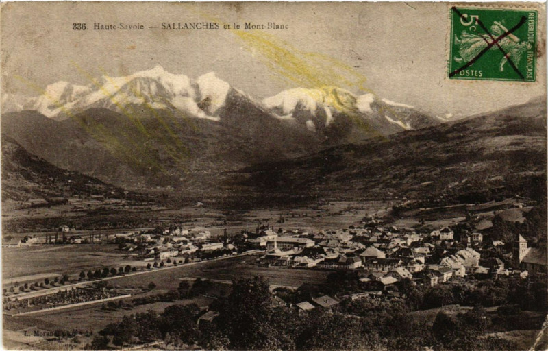 Carte postale ancienne Haute-Savoie - Sallanches et le Mont-Blanc à Sallanches