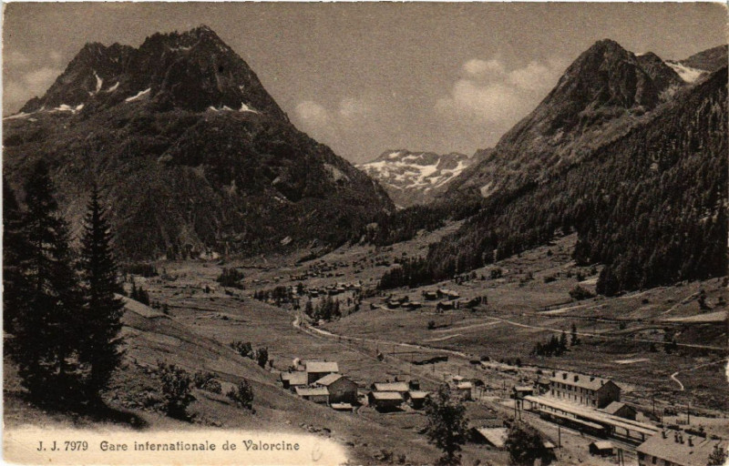 Carte postale ancienne Gare internationale de Valorcine