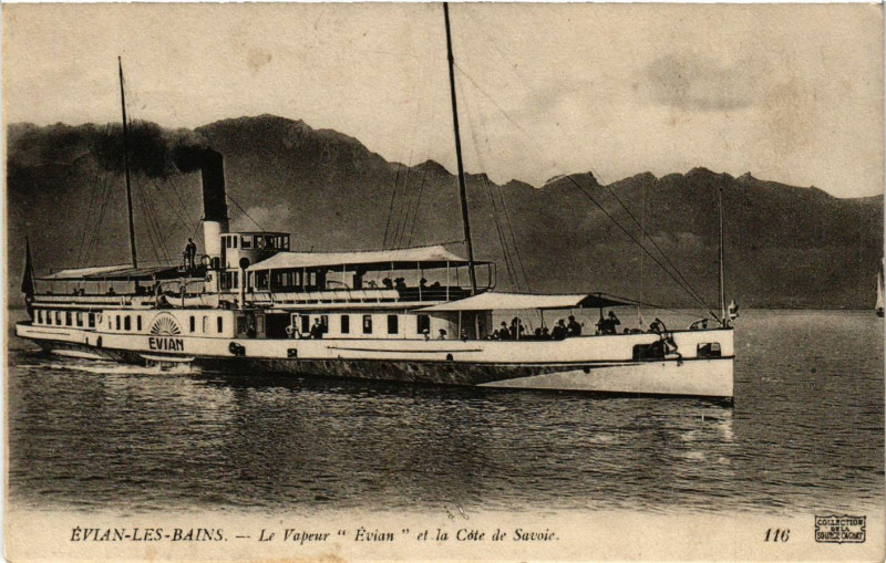 Carte postale ancienne Evian-les-Bains - Le Vapeur Evian et la Cote de Savoie à Évian-les-Bains