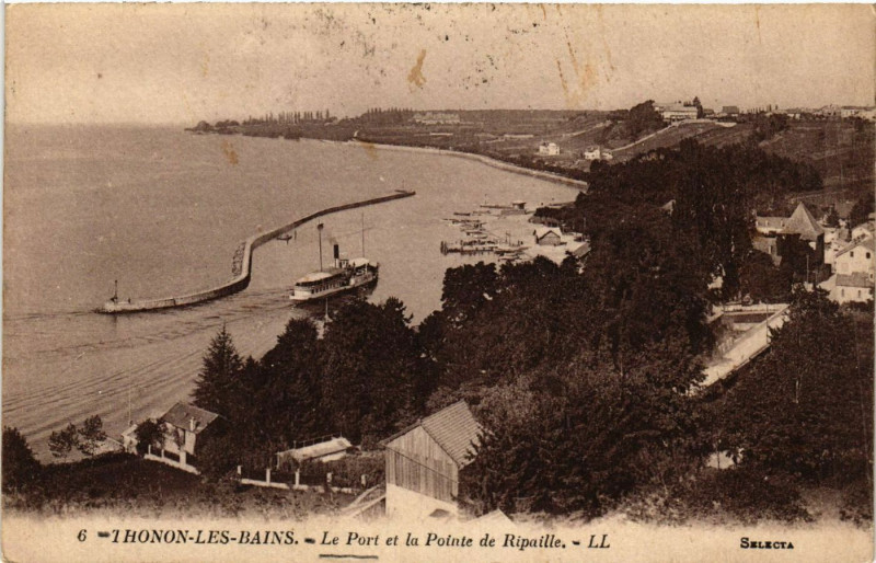 Carte postale ancienne Thonon-les-Bains - Le Port et la Pointe de Ripaille à Thonon-les-Bains