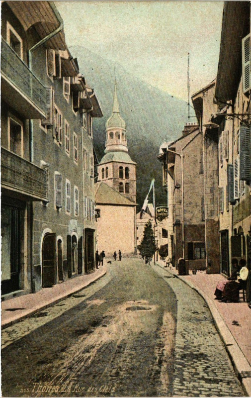Carte postale ancienne Thones - La Rue des Cleis à Thônes