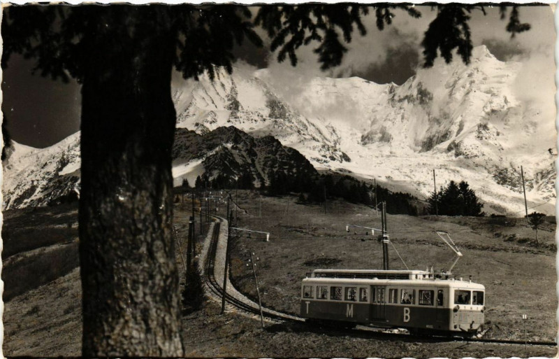 Carte postale ancienne T.M.B. et la Chaine du Mont-Blanc