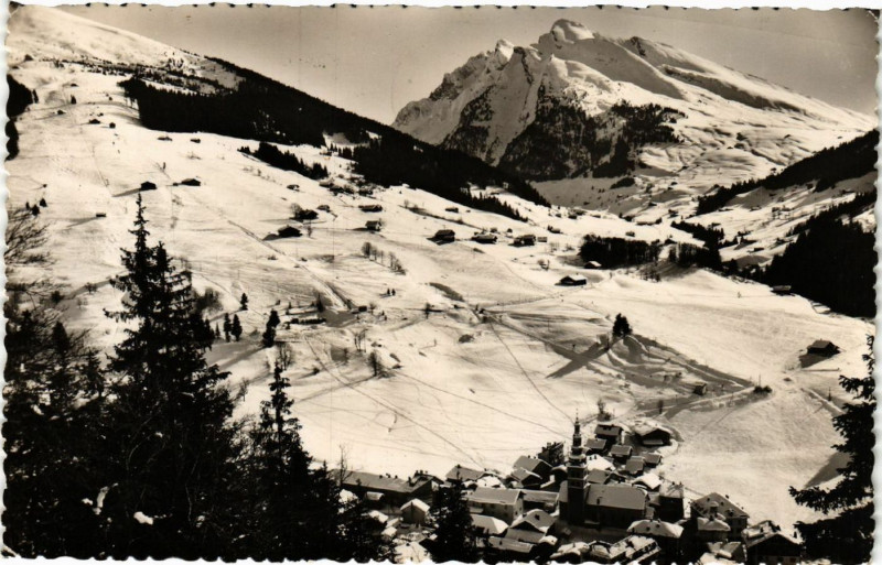 Carte postale ancienne La Clusaz - 1040m Vue générale L'Etale à La Clusaz