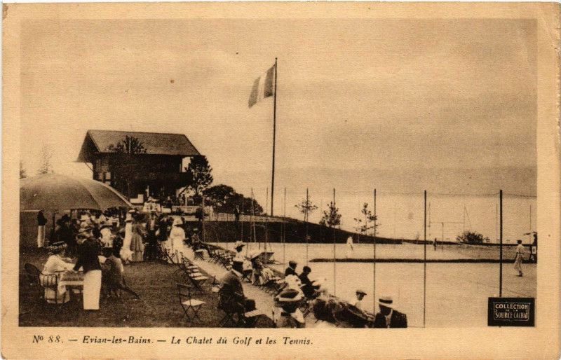Carte postale ancienne Evian-les-Bains - Le Chalet du Golf et les Tennis à Évian-les-Bains