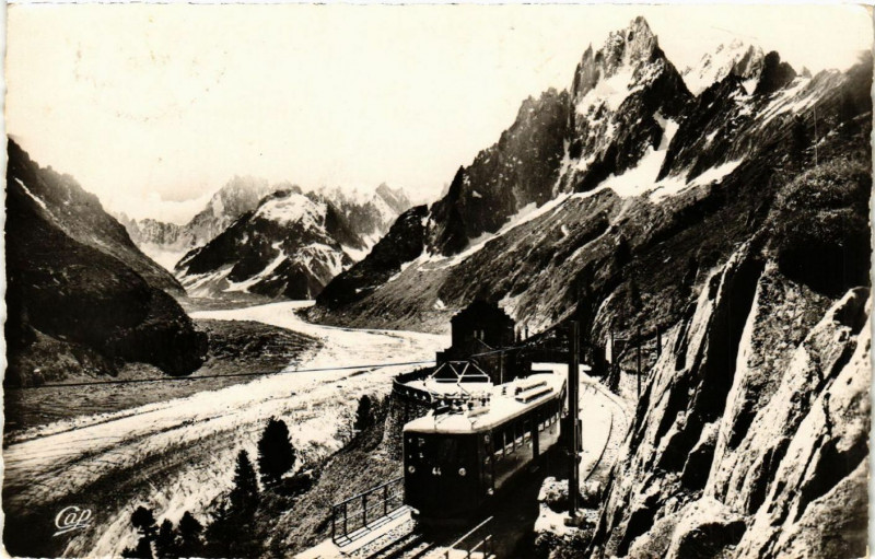 Carte postale ancienne Chamonix-Mont-Blanc - La Mer de Glace et le Chemin de Fer du à Chamonix-Mont-Blanc