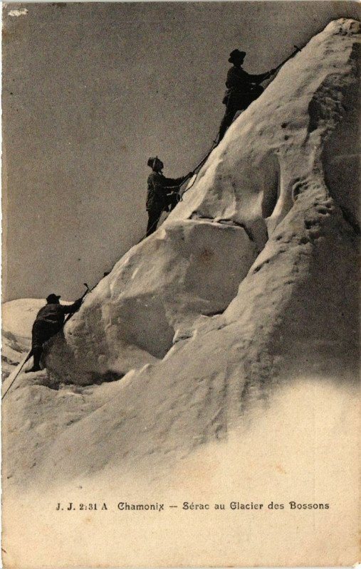 Carte postale ancienne Chamonix - Serac au Glacier des Bossons