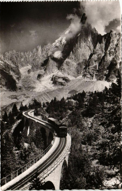 Carte postale ancienne Chamonix - La Mer de Glace (alt 1913m) - Le Viaduc...