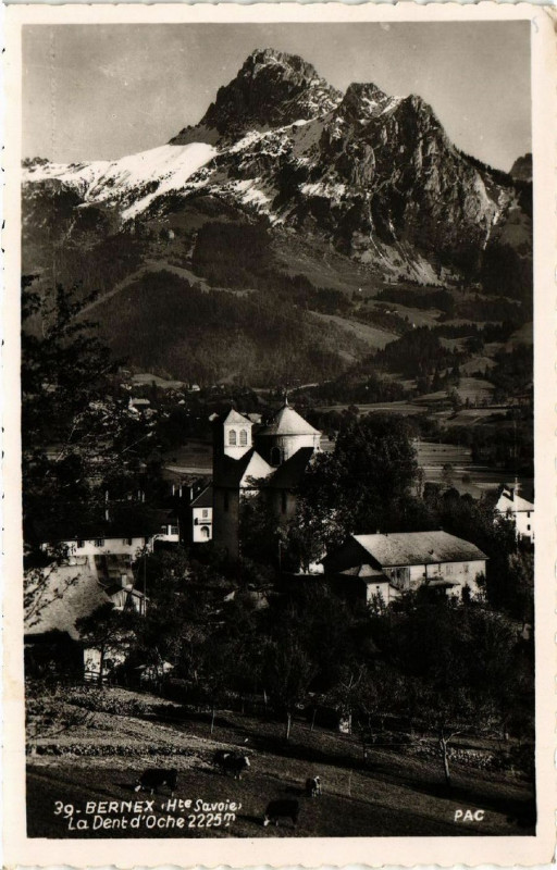 Carte postale ancienne Bernex - La Dent d'Oche 2225 m à Bernex