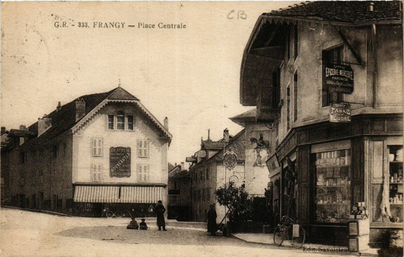 Carte postale ancienne Frangy Place Centrale à Frangy