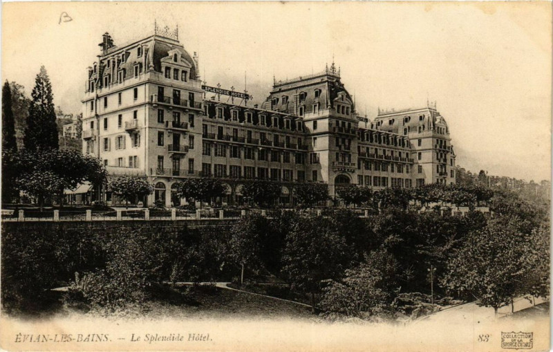Carte postale ancienne Evian-les-Bains Le Splendide Hotel à Évian-les-Bains