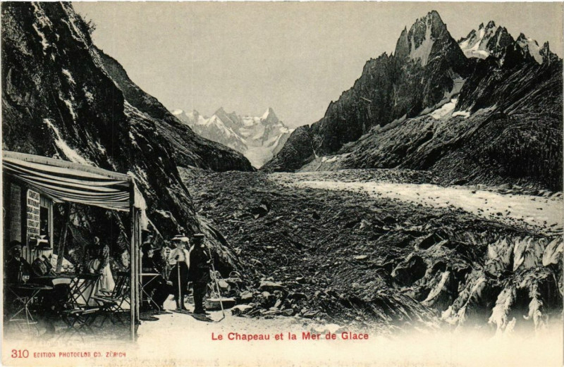 Carte postale ancienne Le Chapeau et la Mer de Glace