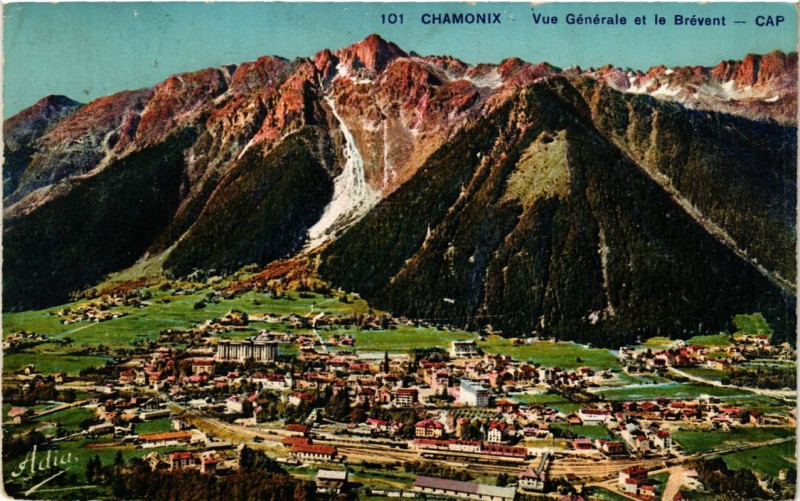 Carte postale ancienne Chamonix Vue générale et le Brevent