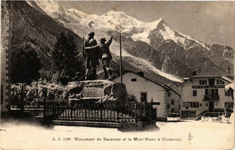 Carte postale ancienne Chamonix Monument de Saussure et le Mont-Blanc