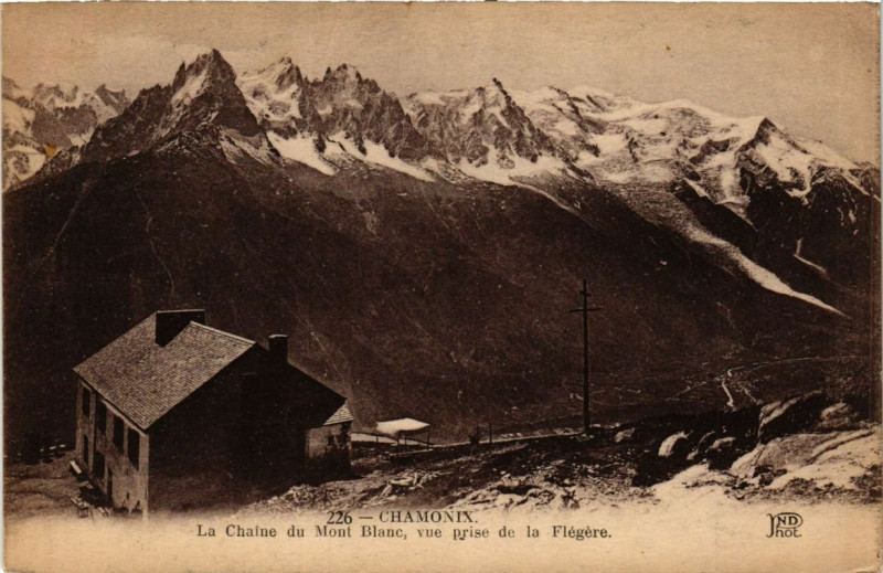 Carte postale ancienne Chamonix La Chaine du Mont-Blanc