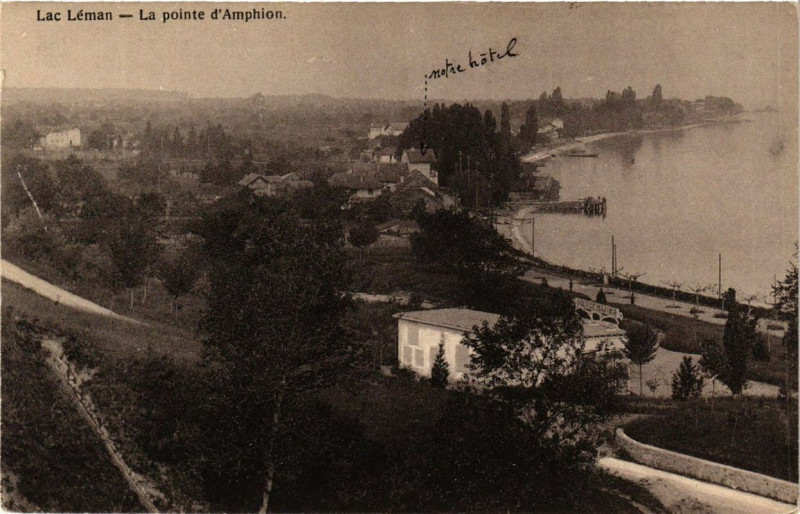 Carte postale ancienne Lac Leman La pointe d'Amphion