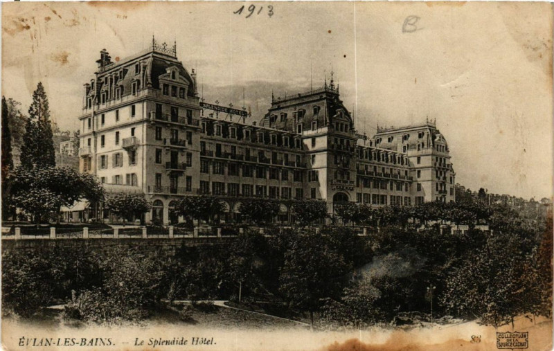 Carte postale ancienne Evian-les-Bains Splendide Hotel à Évian-les-Bains