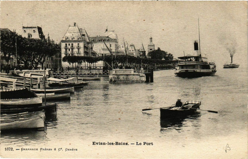 Carte postale ancienne Evian-les-Bains Le Port à Évian-les-Bains