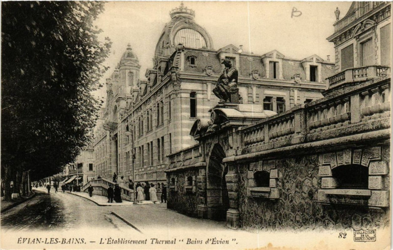Carte postale ancienne Evian-les-Bains L'Etabl. Thermal à Évian-les-Bains