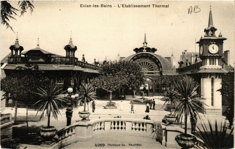 Carte postale ancienne Evian-les-Bains L'Etabl. Thermal à Évian-les-Bains