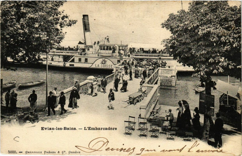 Carte postale ancienne Evian-les-Bains L'Embarcadere à Évian-les-Bains