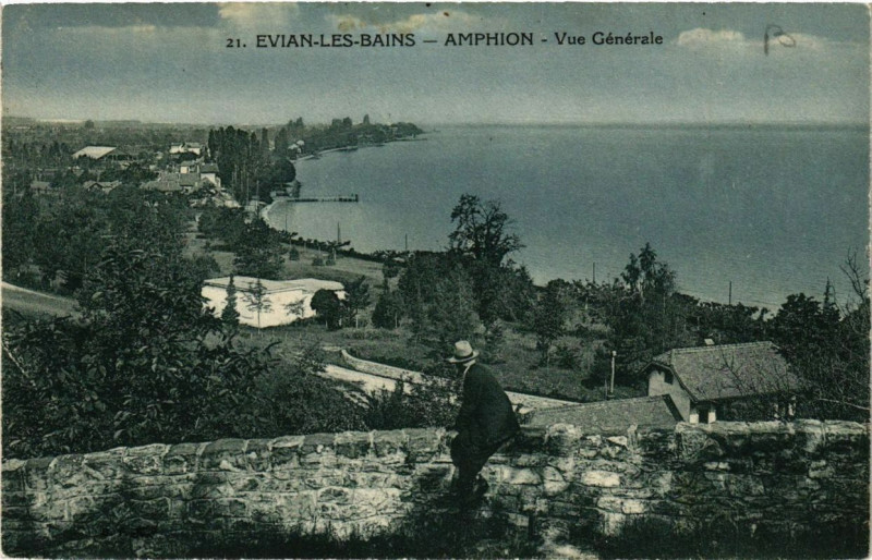 Carte postale ancienne Evian-les-Bains Amphion-Vue générale à Évian-les-Bains