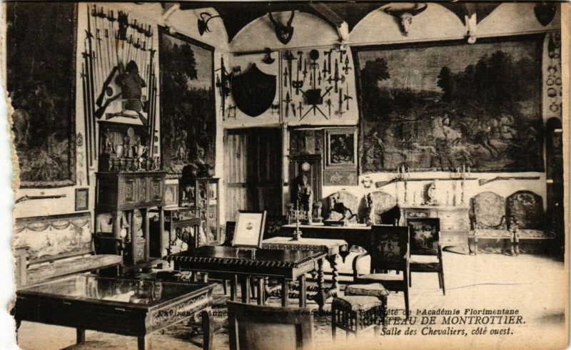 Carte postale ancienne Chateau de Montrottier Salle des Chaveliers