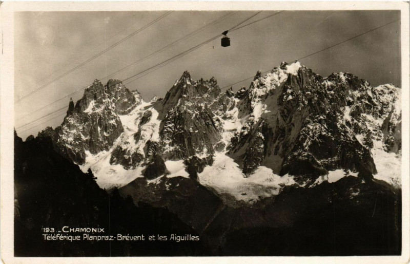 Carte postale ancienne Chamonix Teleferique Planpraz Brevent et le AIGUILLEs