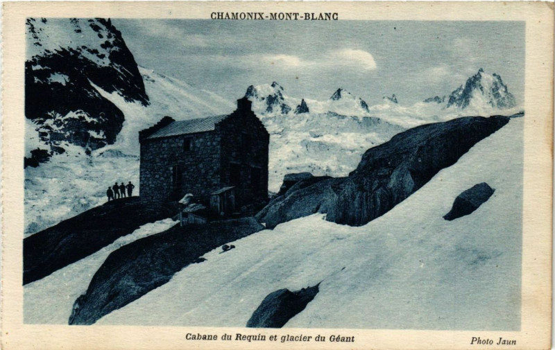 Carte postale ancienne Chamonix Mont-Blanc Cabane du Requin et glacier du Geant à Chamonix-Mont-Blanc