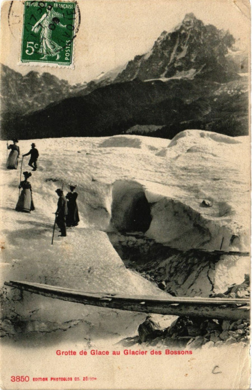 Carte postale ancienne Grotte de Glace au Glacier des Bossons