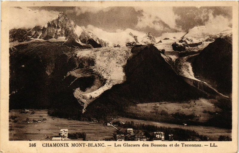 Carte postale ancienne Chamonix Mont-Blanc - LesGlaciers des Bossons et de Taconnaz à Chamonix-Mont-Blanc