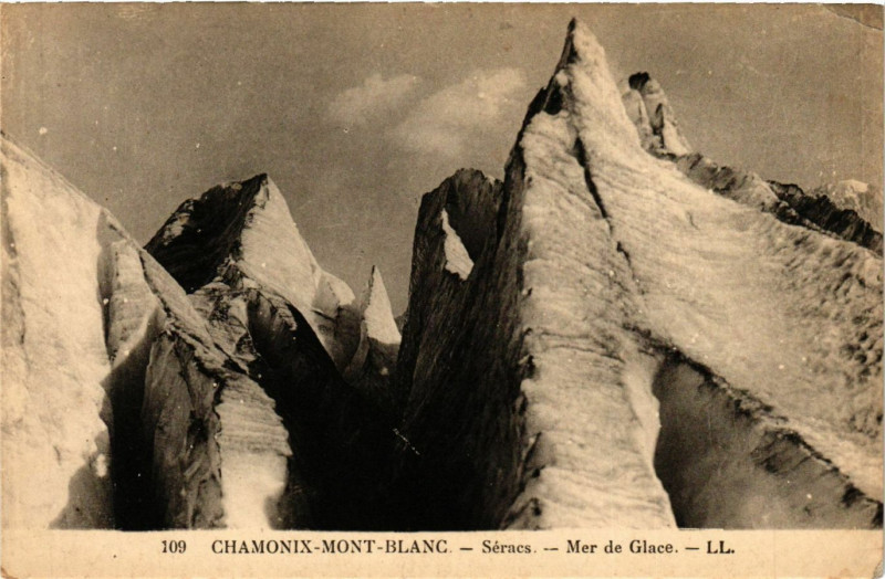 Carte postale ancienne Chamonix Mont-Blanc - Seracs - Mer de Glace à Chamonix-Mont-Blanc