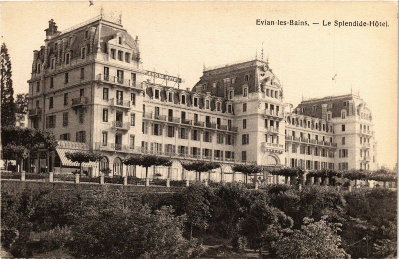 Carte postale ancienne Evian-les-Bains - Le Splendide-Hotel à Évian-les-Bains