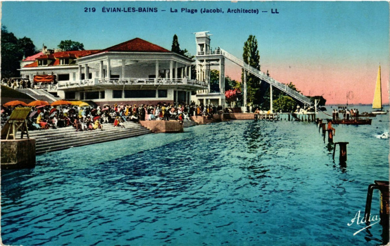 Carte postale ancienne Evian-les-Bains - La Plage (Jacobi Architecte) à Évian-les-Bains