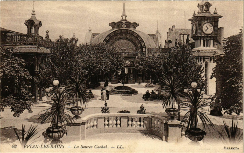Carte postale ancienne Evian-les-Bains - La Source Cachat à Évian-les-Bains