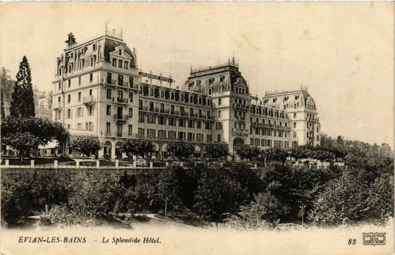 Carte postale ancienne Evian-les-Bains - Le Splendide Hotel à Évian-les-Bains