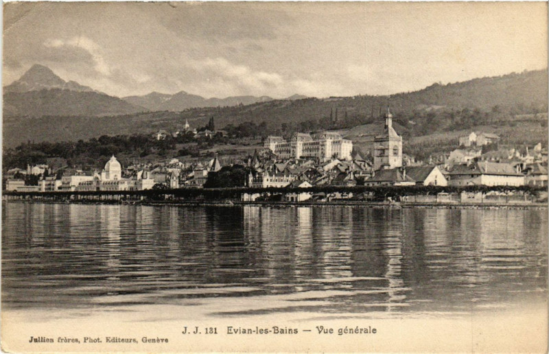 Carte postale ancienne Evian-les-Bains - Vue générale à Évian-les-Bains