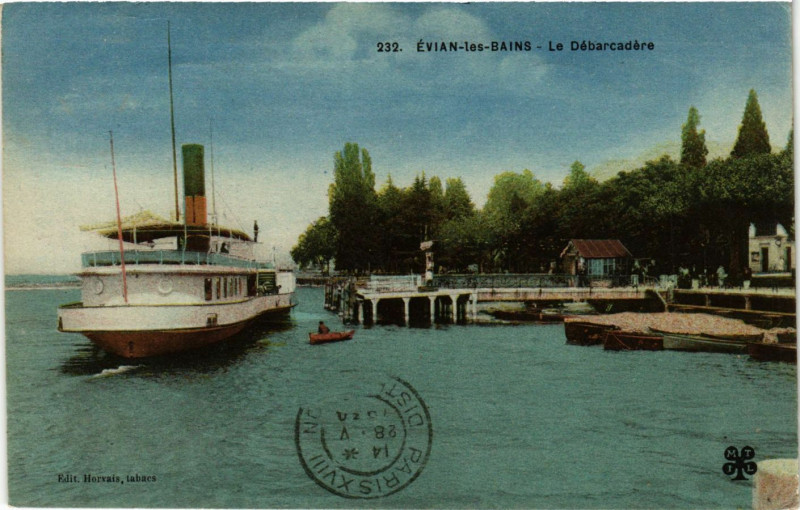 Carte postale ancienne Evian-les-Bains - Le Debarcadere à Évian-les-Bains