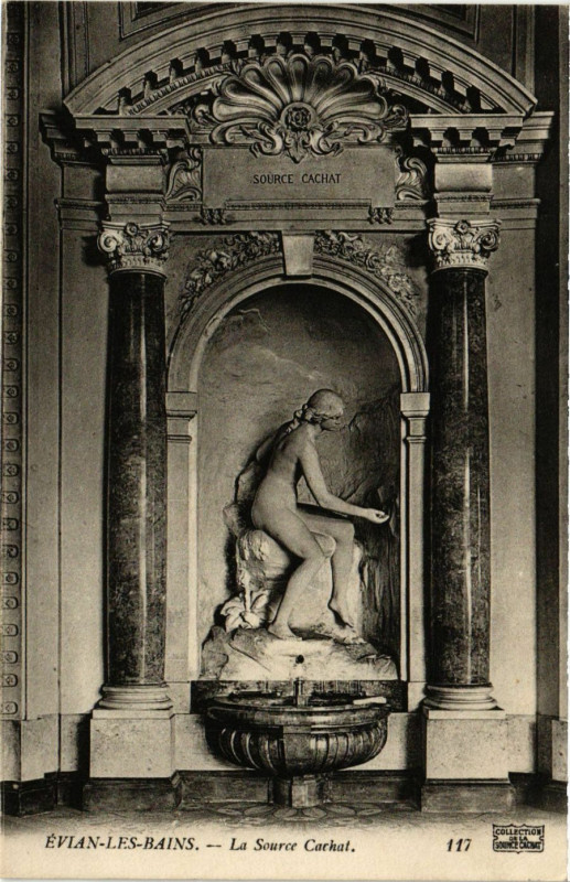 Carte postale ancienne Evian-les-Bains - La Source Cachat à Évian-les-Bains