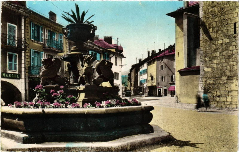 Carte postale ancienne Thones alt 626m - Centre de la Ville à Thônes