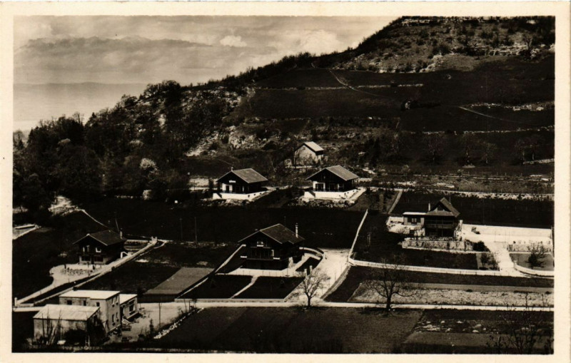 Carte postale ancienne Monnetier - Restaurant et Chalets du Pas de l'Echelle