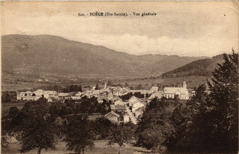 Carte postale ancienne Boege - Vue générale à Boëge