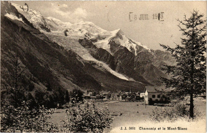 Carte postale ancienne Chamonix et le Mont-Blanc