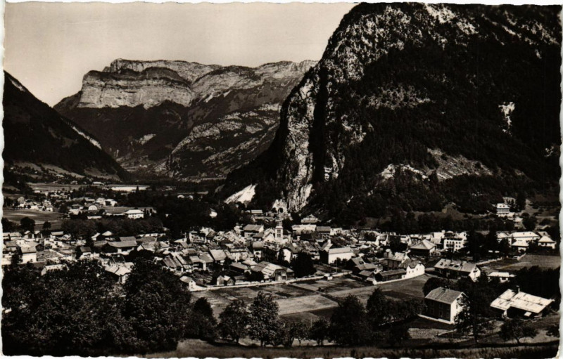 Carte postale ancienne Thones - Vue générale à Thônes