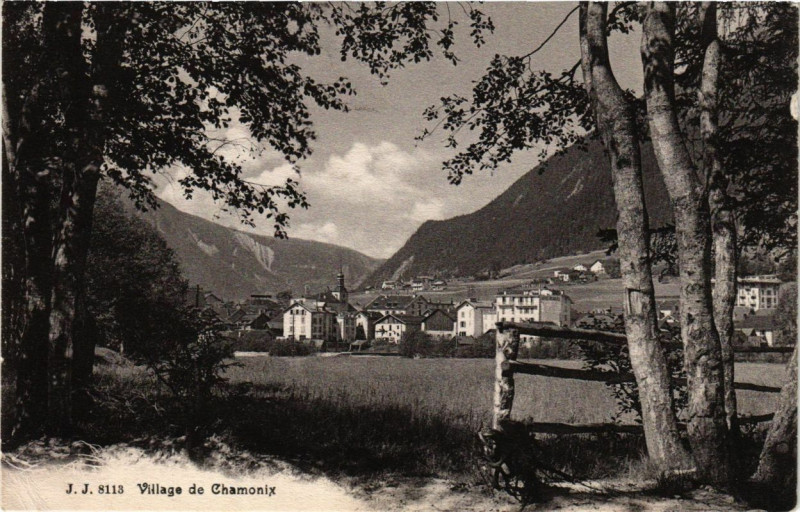 Carte postale ancienne Village de Chamonix